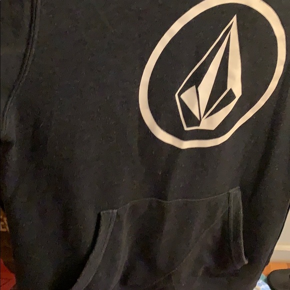Volcom hoodie (no tightening string) - Picture 3 of 5